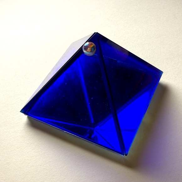Glass PYRAMID Trinket Box - Picture 1 of 5
